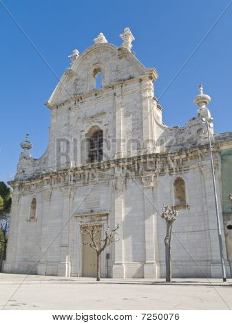 โบสถ์ St. โดเม็นนิโค Trani แคว้นปูลยา