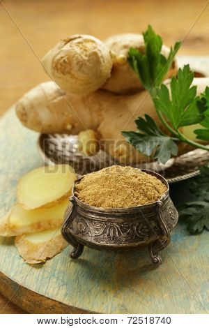 ground and fresh ginger traditional oriental spice
