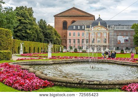 Palace Of Trier With Fountain