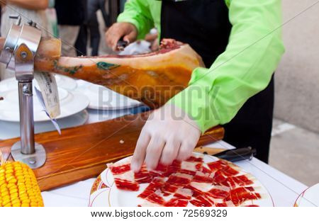 Slicing Iberico