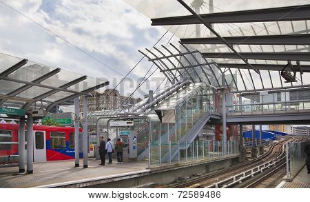 Canary wharf DLR station, business and banking aria
