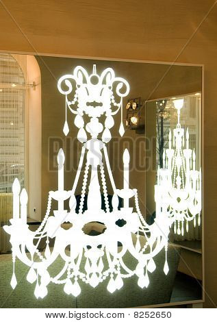 Lampa fomr żyrandol