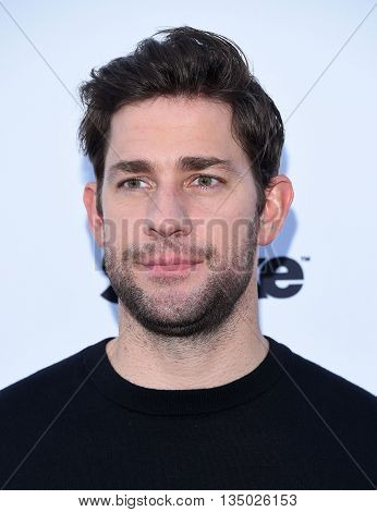 LOS ANGELES - JUN 14:  John Krasinski arrives to the 