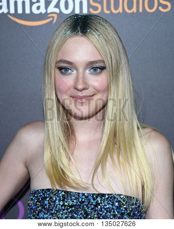 LOS ANGELES - JUN 14:  Dakota Fanning arrives to the 'The Neon Demon' Hollywood Premiere  on June 14, 2016 in Hollywood, CA.                