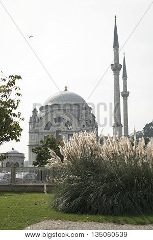 Dolmabahce Mosque in IstanbulDolmabahce Mosque on the bank of the Bosphorus Istanbul