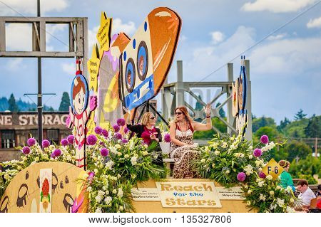 Portland Grand Floral Parade 2016