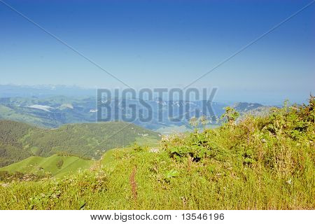 Caucasus Góra, Błękitne niebo