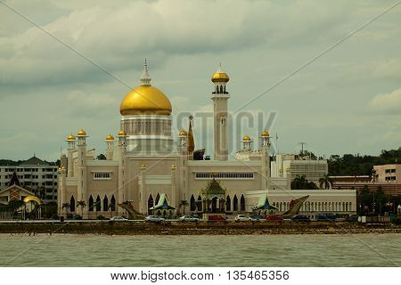 Sultan Omar Ali Saifuddin Mosque in Bandar Seri Begawan - Brunei Darussalam