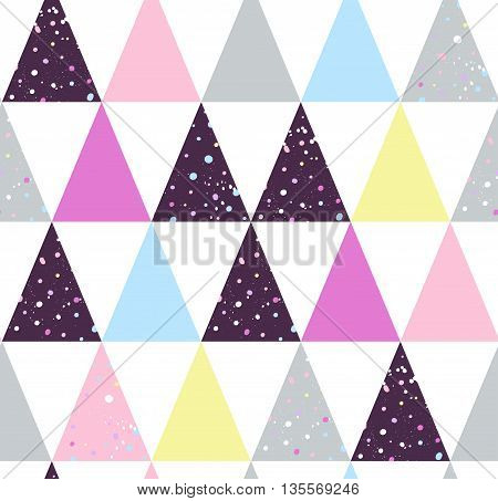 Abstract hand-dranw vector grunge triangle seamless pattern.