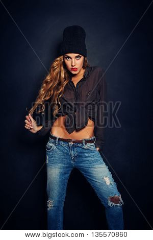 Sexy Fachion Woman with Long Blond Curly Hair