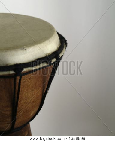  กลอง Djembe