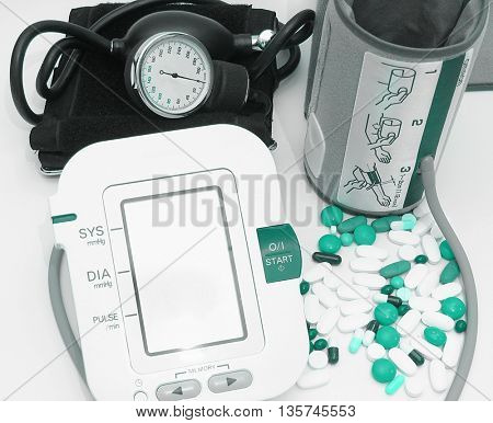 Blood pressure device and device for measuring blood sugar level