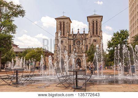 SAN ANTONIO USA - APR 11: The Cathedral of San Fernando and a fountain in San Antonio Texas. April 11 2016 in San Antonio Texas USA