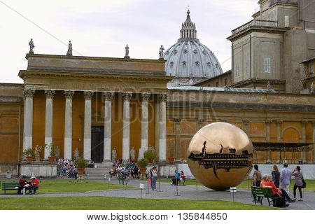 VATICAN CITY VATICAN - OCTOBER 4 2010: People Relaxing And Enjoying the Park Inside Vatican Museum