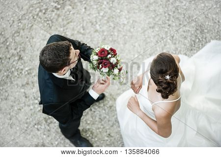 Traditional wedding / Couple in black and white dresses