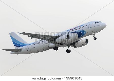 Airbus A320 Yamal Airlines Take Off