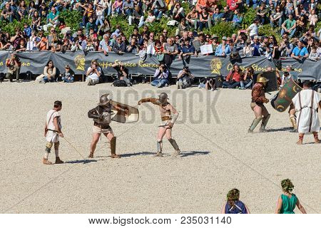 Show Of The Birthday Of Rome
