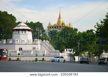 Bangkok, Thailand - December 13, 2016: Mahakarn Fortress-an Old Fort And The Temple Of The Golden Mo
