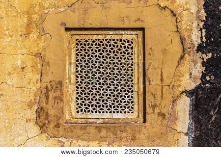 Traditional Window Of Indian Palaces. Fresh Air Penetrates Through The Cells. Amer Fort