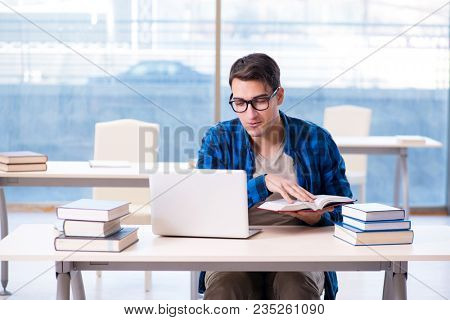Student in telelearning distance learning concept reading in lib