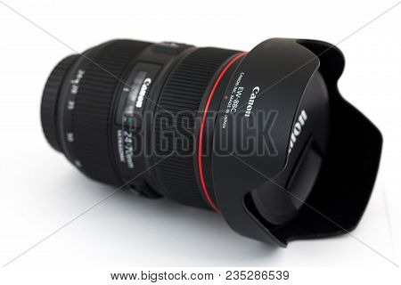 Springfield, Or - April 6, 2018: Canon 24-70 2.8 Zoom Lens Against An Isolated White Background In S