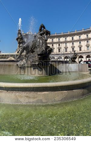 Rome, Italy - June 22, 2017: Amazing View Of Piazza Della Repubblica, Rome, Italy