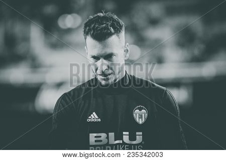 VALENCIA, SPAIN - APRIL 8: Neto during Spanish La Liga match between Valencia CF and RCD Espanyol at Mestalla Stadium on April 8, 2018 in Valencia, Spain