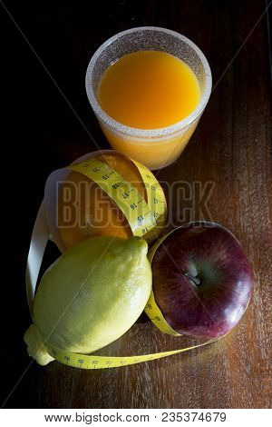 Weigth Loss With Fruit And Dietetic Drinks