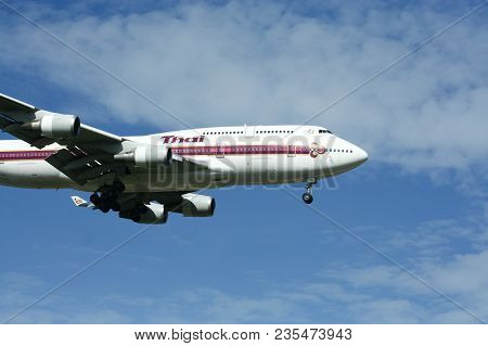 Hs-tgl Boeing 747-400 Of Thaiairway.