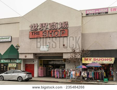 Los Angeles, Ca, Usa - April 5, 2018: Shopping Mall Along Broadway In Chinatown. Beige Facade, Color