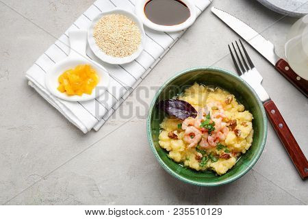 Flat Lay Composition With Tasty Shrimps And Grits On Grey Background