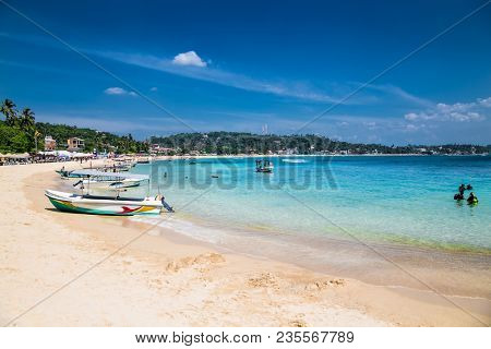 WELIGAMA, SRI LANKA-JAN 4, 2017:Wonderful sand beach of Weligama on Jan 4, 2107 in  Sri Lanka.