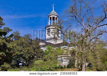 Vicksburg, Usa, 2018.04.05.: The Old County Courthouse In Vicksburg In The Usa.