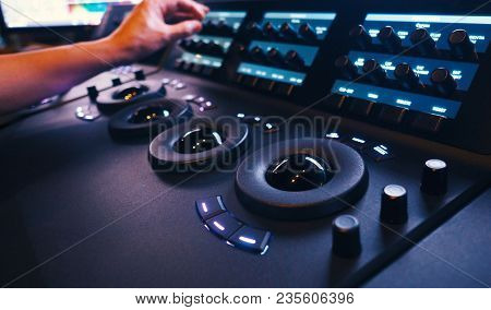 Color Grading Controller Machine In Telecine Lab