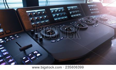 Color Grading Controller Machine In Telecine Lab