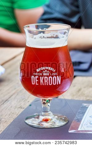 Neerijse, Belgium - September 05, 2014: Tasting Original Beer Of The De Kroon Brand In Same Name Res