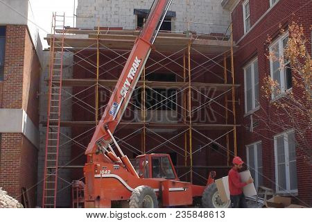 Defiance College Tenzer Hall Under Renovation Construction, Defiance, Oh April 19, 2006