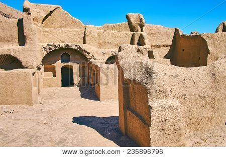 Rayen Fortress Is The Best Place To Discover Ancient Residential Architecture In Deserted Region - A