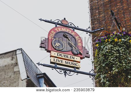 Dublin, Ireland - April 12th, 2018: The Temple Bar Pub In Dublin, Arguably The Most Popular Traditio
