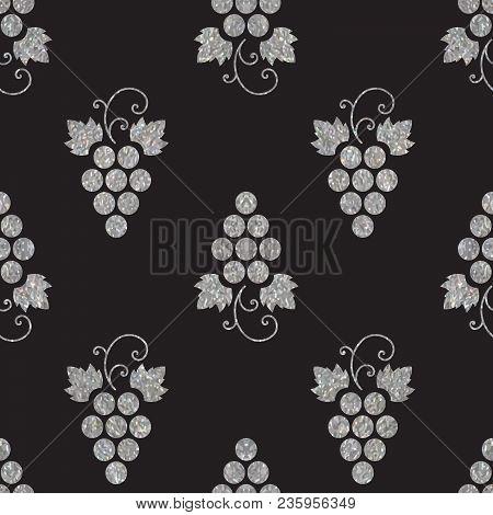 Silwer Textured Seamless Pattern Of Grapes On Black Background. Vintage Design For Paper Packaging, 