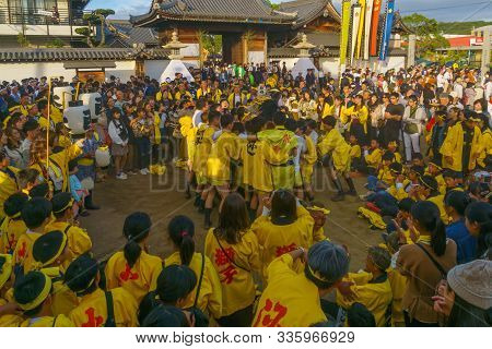 Himeji, Japan - October 15, 2019: Final Circle Session Of The Traditional Dance Of Hair Lion Ceremon