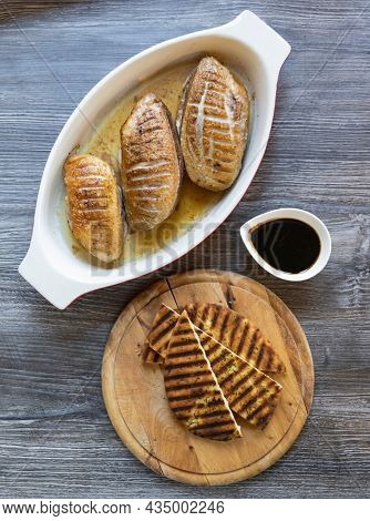 reasted duck breast with balsamico sauce and Arabic bread
