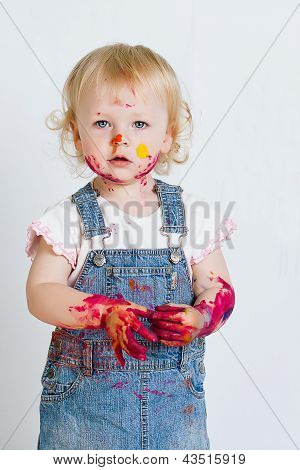 Ragazza pittura