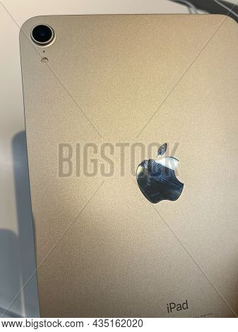 Cologne, Germany - September 30th 2021: A German Photographer Visiting An Apple Store, Comparing Tth