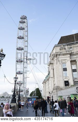 London - Aug 22,2021: The London Eye, Tourist Attraction In London City, Fair Spining Huge Wheel Con