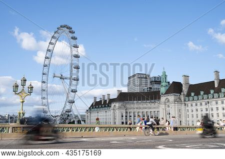 London - Aug 22,2021: The London Eye, Tourist Attraction In London City, Fair Spining Huge Wheel Con