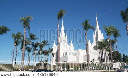 San Diego, California Usa - 27 Nov 2020: The Church Of Jesus Christ Of Latter-day Saints, Lds Church