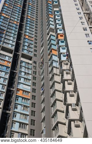 2 Oct 2021 Yuk Wo Court, Plubic House At Hong Kong