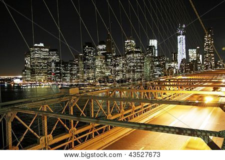 Tráfego em Brooklyn Bridge, Nova Iorque