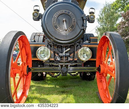 Honiton.devon.united Kingdom.july 2nd 2021.a Restored Traction Engine Is On Display At The Devon Cou